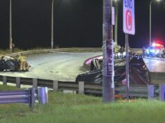 Três mortos após colisão frontal no sul de Sydney Dois motoristas e um passageiro morreram no local.