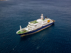 Três mortos após surto de doença mortal em navio de cruzeiro no Oceano Atlântico O MV Hondius, que supostamente está sofrendo de um surto do mortal hantavírus. Três pessoas morreram e outra está nos cuidados intensivos na África do Sul.