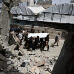 Três trabalhadores de cozinha comunitária entre os cinco mortos por Israel em Gaza