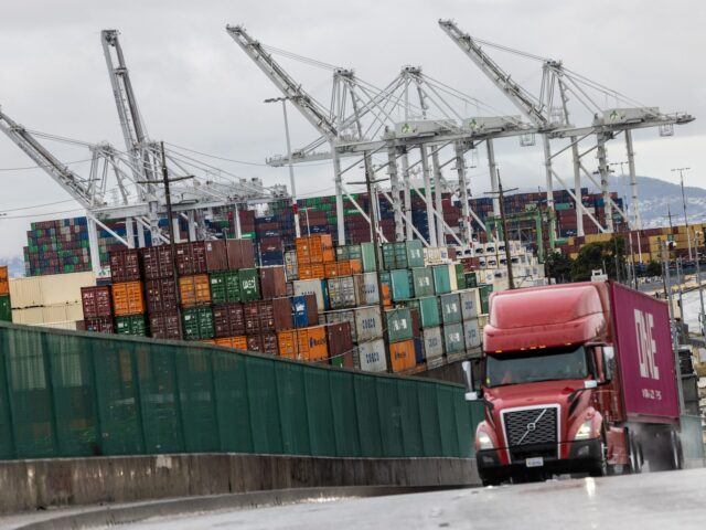 Tribunal comercial dos EUA decide contra as tarifas globais de 10% de Trump
