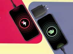 Troquei meu carregador de telefone super rápido por um super lento e recomendo a todos que façam o mesmo Três carregadores flutuando acima de uma superfície verde.