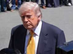 Trump chama repórter de ‘burro’ depois de dizer que ele tem o ‘dobro’ do tamanho de um salão de baile Trump chama repórter de 'burro' depois de dizer que ele tem o 'dobro' do tamanho de um salão de baile