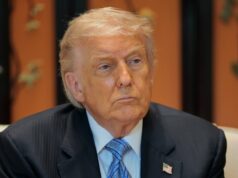 Trump coloca Stephen Colbert em uma lixeira em vídeo de IA após ‘Late Show’ ser eliminado Stephen Colbert responde a Trump comemorando o cancelamento de 'The Late Show'
