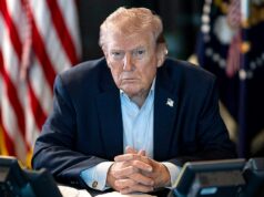 Trump diz que Abu-Bilal al-Minuki, segundo no comando do ISIS globalmente, foi morto em operação EUA-Nigeria Trump diz que Abu-Bilal al-Minuki, segundo no comando do ISIS globalmente, foi morto em operação EUA-Nigeria
