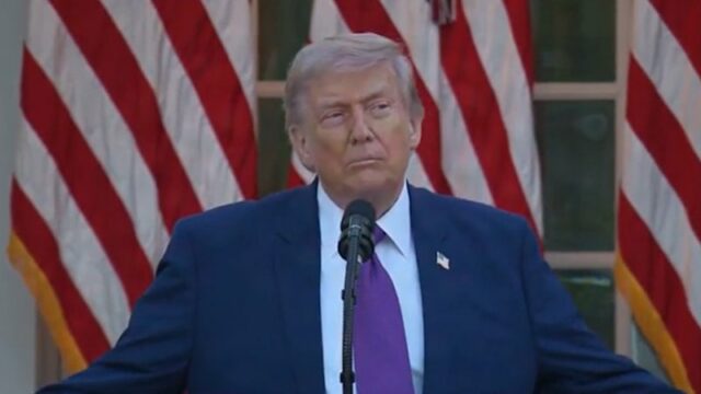 Trump diz que Casa Branca é a “casa”
