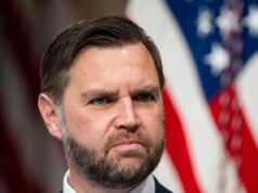 Trump elogia a liderança da força-tarefa antifraude de Vance: ‘Ele se parece com Elliot Ness’ Trump elogia a liderança da força-tarefa antifraude de Vance: ‘Ele se parece com Elliot Ness’