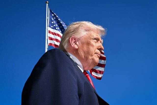 Trump lança estratégia antiterrorista 'América Primeiro' visando cartéis, jihadistas e extremistas domésticos
