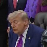 Trump parece cochilar em evento na Casa Branca