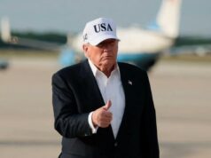 Trump prevê que a guerra no Irã será um fator de médio prazo maior do que o redistritamento Presidente Donald Trump, vestindo um branco