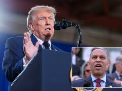 Trump revela que Hakeem Jeffries inspirou seu novo apelido para os democratas O líder da minoria na Câmara, Hakeem Jeffries, fala em uma entrevista coletiva.
