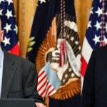 Trump aparece ao lado do astro de reality shows Rick Harrison no evento para pequenas empresas na Casa Branca.