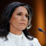 Tulsi Gabbard renuncia ao cargo de principal autoridade de inteligência dos EUA de Trump