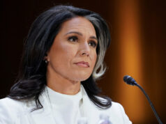 Tulsi Gabbard renuncia ao cargo de principal autoridade de inteligência dos EUA de Trump Tulsi Gabbard renuncia ao cargo de principal autoridade de inteligência dos EUA de Trump