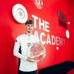 Tyler Fletcher elogia o 'inacreditável' técnico sênior do Man Utd que ele 'espera' se tornar permanente