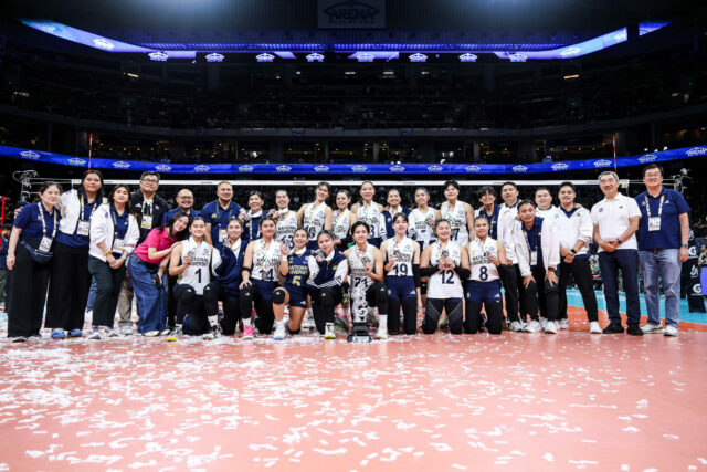 NU Lady Bulldogs UAAP Temporada 88 de vôlei feminino, finais contra La Salle Lady Spikers
