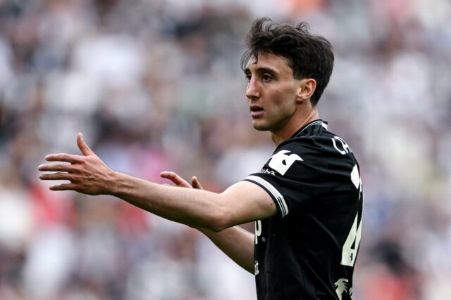 Últimas transferências do Man Utd: Andrea Cambiaso, Elliot Anderson, Jeremy Monga, João Gomes
