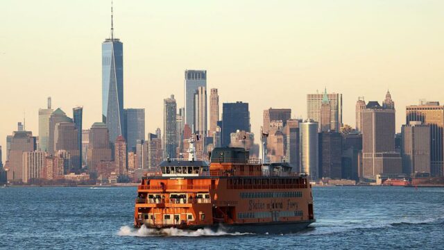 Um morto e dezenas de bombeiros feridos na explosão do Um morto e dezenas de bombeiros feridos na explosão do estaleiro de Staten Island