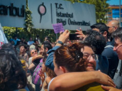 Universidade Bilgi de Istambul reabriu após repressão policial Universidade Bilgi de Istambul reabriu após repressão policial