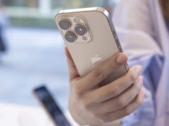 Usuários do iPhone podem receber até US$ 95 depois que a Apple resolver o processo Yahoo news home