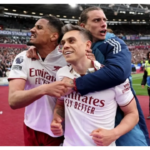VAR é o centro das atenções quando o Arsenal vence o West Ham e se aproxima do título