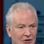 Van Hollen: Democratas têm 'ímpeto' intermediário para vencer o 'culto à personalidade' de Trump
