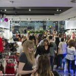 O popular outlet de rua fechará as 37 lojas restantes após um “início difícil” de ano, com mais de 100 empregos em risco