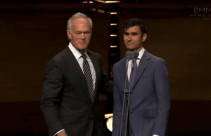 Vencedor da bolsa de estudos chama a CBS no News Emmys: ‘A direção recente do canal mancha o legado de Mike Wallace’ Vencedor da bolsa de estudos chama a CBS no News Emmys: 'A direção recente do canal mancha o legado de Mike Wallace'