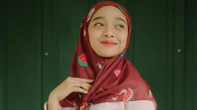 Vídeo Mencekam Chiki Fawzi, Detik-detik Kapal yang Ditumpangi Jurnalis Indonésia Vídeo Mencekam Chiki Fawzi, Detik-detik Kapal yang Ditumpangi Jurnalis Indonésia Dicegat Israel
