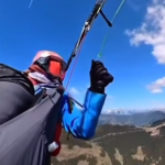 Vídeo mostra queda de parar o coração de parapente após colisão de avião