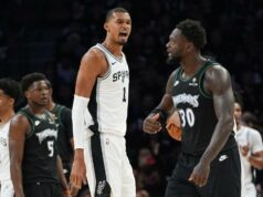 Wembanyama dá aos Spurs outra joia na vitória por 115-108 sobre os Timberwolves para garantir a liderança da série por 2-1 Wembanyama dá aos Spurs outra joia na vitória por 115-108 sobre os Timberwolves para garantir a liderança da série por 2-1