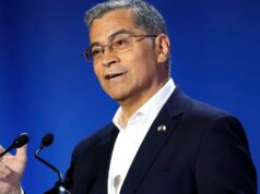 Xavier Becerra revela plano para proteger empregos em Hollywood com Entertainment Summit, créditos fiscais e proteções de IA Xavier Becerra revela plano para proteger empregos em Hollywood com Entertainment Summit, créditos fiscais e proteções de IA
