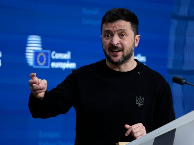 Zelenskyy diz que “é o momento certo” para a Ucrânia iniciar o processo de adesão à UE
