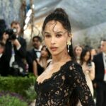 Zoë Kravitz participa da comemoração do Met Gala de 2026