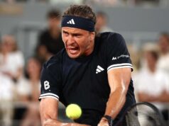 Zverev avança com segurança na segunda rodada do Aberto da França Zverev avança com segurança na segunda rodada do Aberto da França