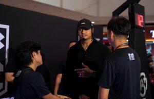 dá as boas-vindas à presença crescente da Japan B.League em PH Ray Parks Jr. durante as festividades da Japan B.League Finals Week em Manila.
