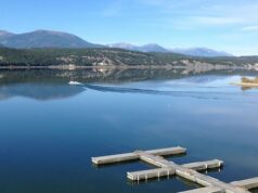 ʔAkisq̓nuk First Nation lança estudo sobre 2 lagos East Kootenay em meio a debate sobre navegação náutica Ícone de conversão de texto em fala