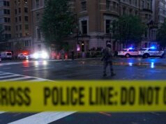 ‘Na verdade, sou filho de Deus’: o que sabemos sobre o último atirador na Casa Branca Policiais respondem após tiroteio perto da Casa Branca, em Washington.