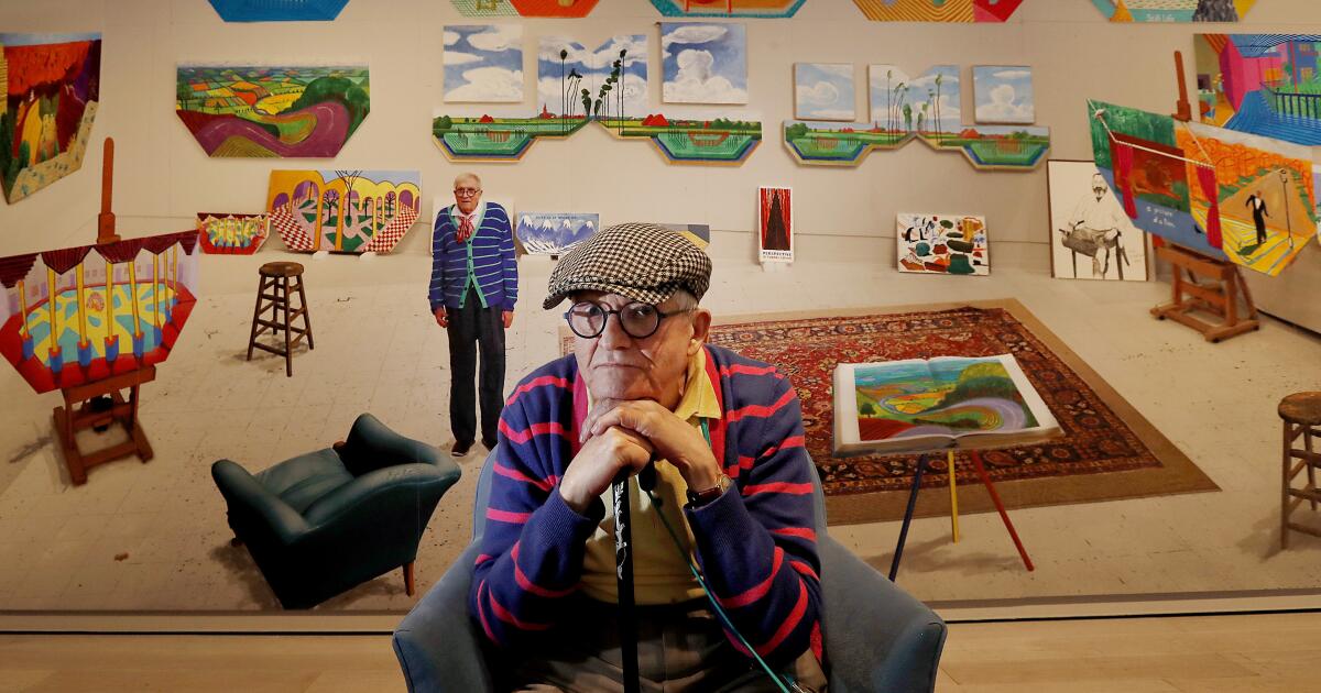 David Hockney, cuja arte celebrou a ensolarada Los Angeles, morreu aos 88 anos