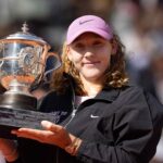 A adolescente russa Mirra Andreeva vence o Aberto da França e conquista seu primeiro Grand Slam