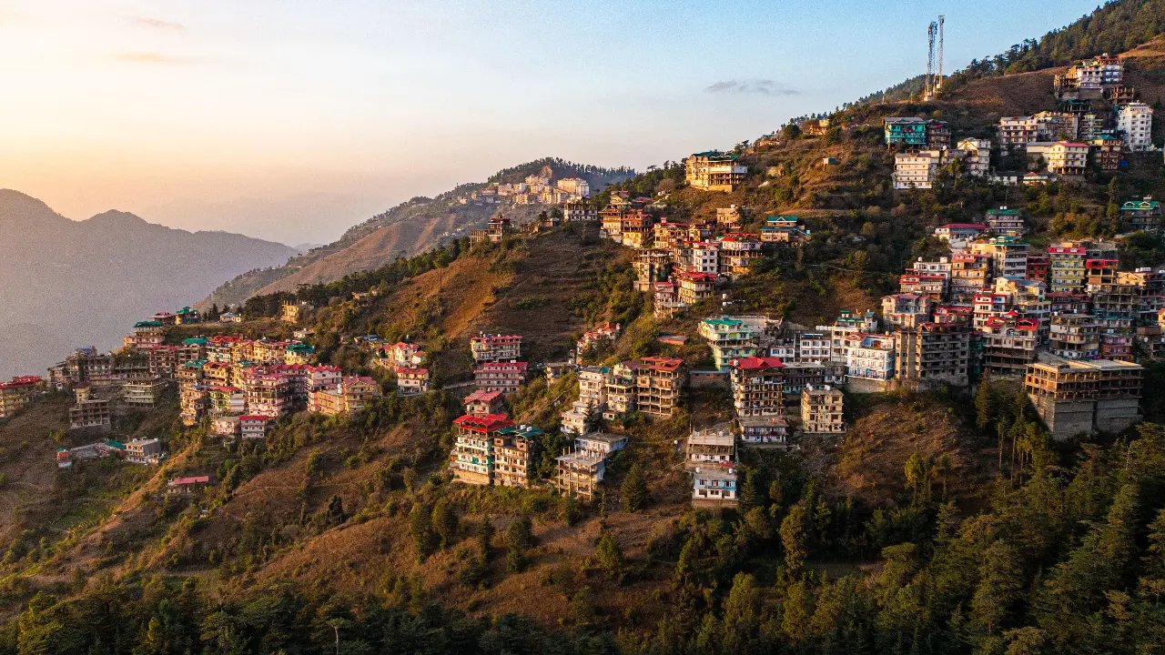 A correria das férias de fim de semana leva os hotéis Himachal a 80% de ocupação