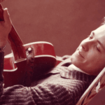 A diretora de 'Eddie Cochran: Don't Forget Me', Kirsty Bell, sobre como o músico lendário influenciou a nova geração de 'estrelas do rock' como Yungblud