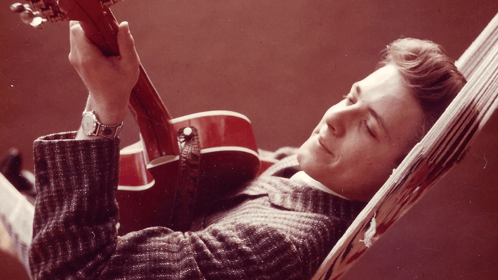 A diretora de 'Eddie Cochran: Don't Forget Me', Kirsty Bell, sobre como o músico lendário influenciou a nova geração de 'estrelas do rock' como Yungblud