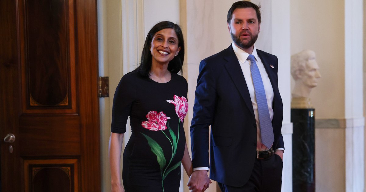 A esposa de JD Vance mudou de ideia sobre o bebê nº 4 após a morte de Charlie Kirk