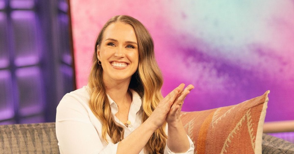 Jen Hamilton se afasta da amamentação em meio ao divórcio