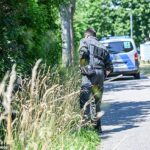 Policiais procuram a criança na cidade de Renningen