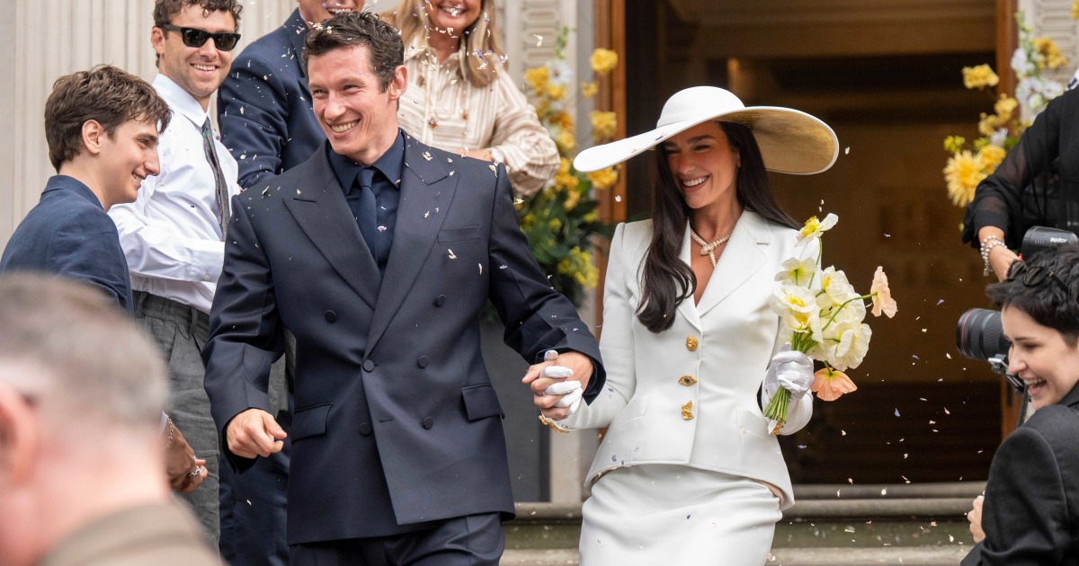Callum Turner e Dua Lipa.