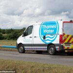 A Thames Water, o maior fornecedor de água da Grã-Bretanha, deu um passo mais perto da nacionalização depois que o governo rejeitou um pacote de resgate de £ 10 bilhões
