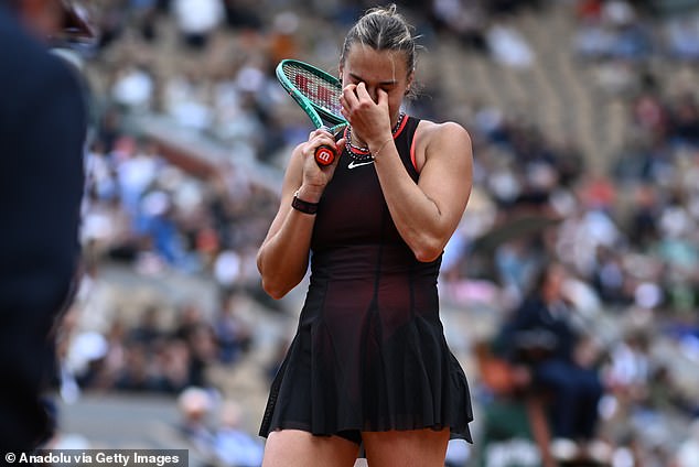 Aryna Sabalenka caiu no Aberto da França em um resultado impressionante para o número 1 do mundo