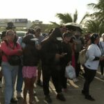A raiva cresce na Venezuela à medida que cidadãos são impedidos de ajudar no resgate do terremoto