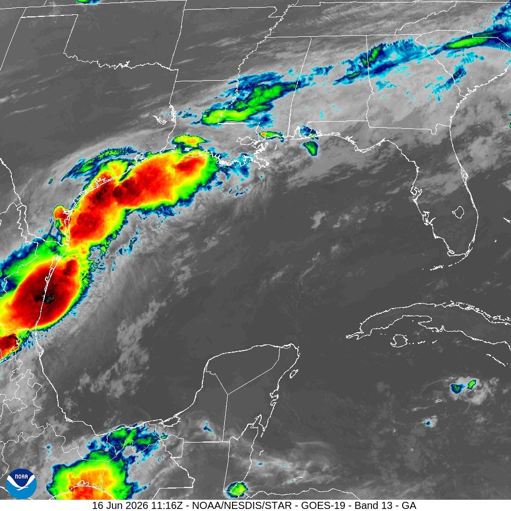 A tempestade tropical Arthur poderá em breve se formar no Golfo. Ver rastreador